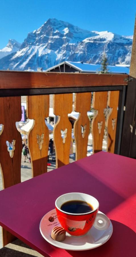 Vintage Chic -Central, Wifi, Mountain View Les Carroz d'Araches Luaran gambar